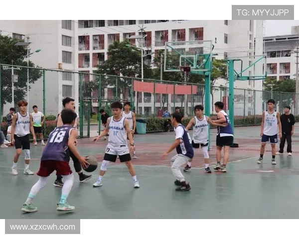 热血对决点燃赛场激情见证篮球团队智慧与速度的巅峰较量 - 副本 - 副本 (3)